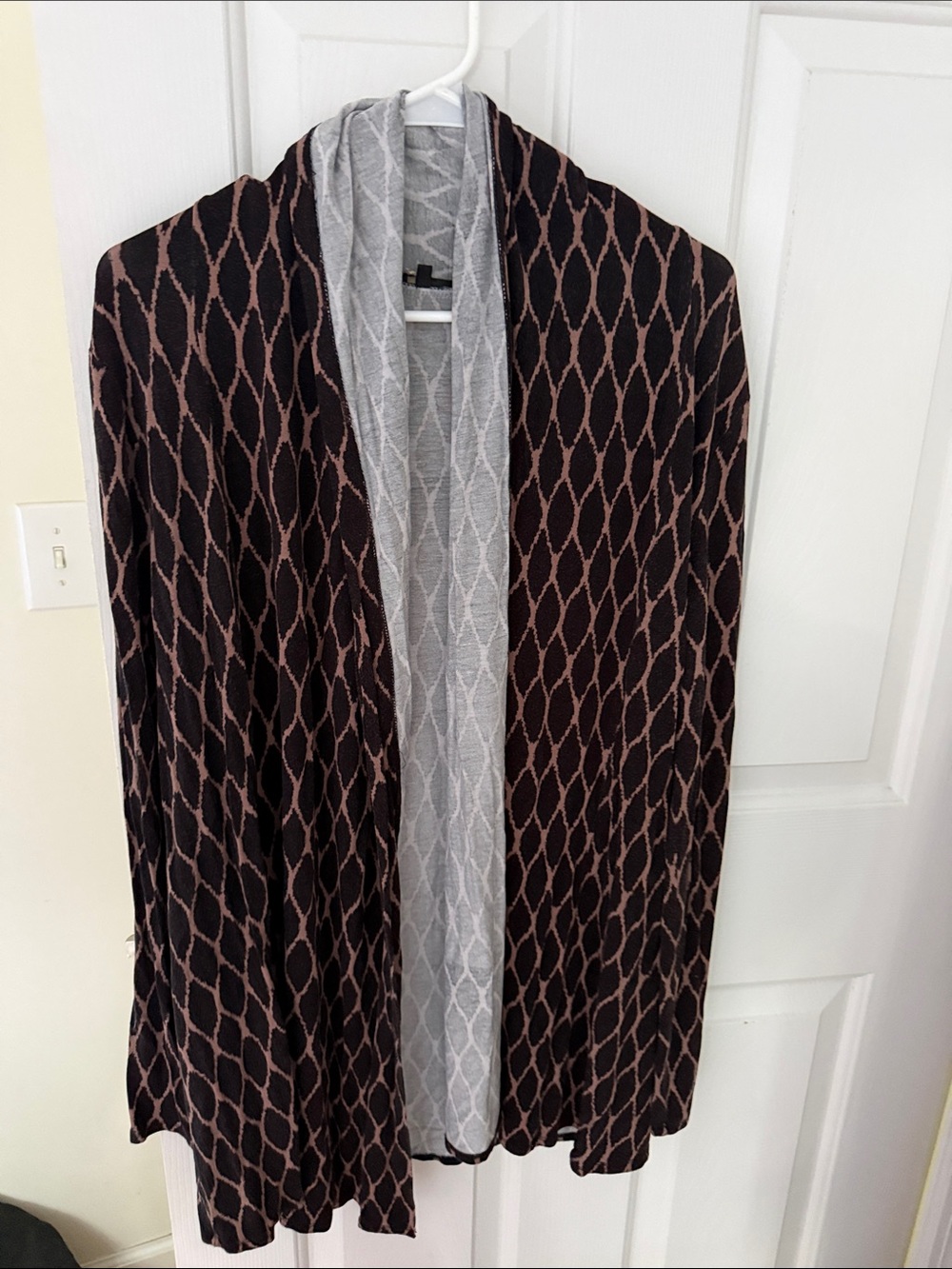 Tart Open-Front Geometric Drape Cardigan - Black & Brown